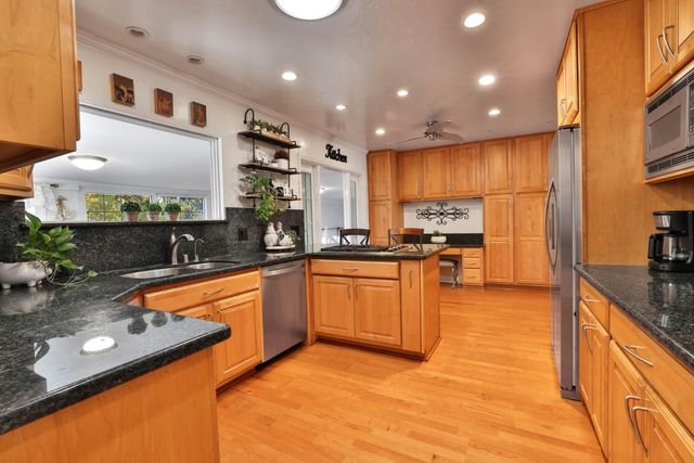 12155 Columbet Avenue, San Martin, CA 95046