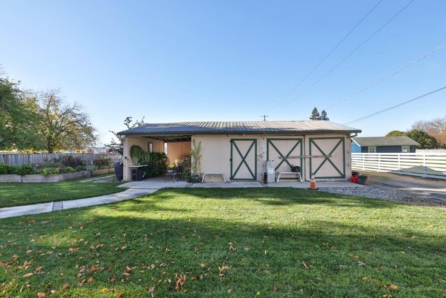 12155 Columbet Avenue, San Martin, CA 95046