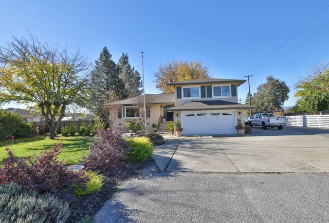 12155 Columbet Avenue, San Martin, CA 95046