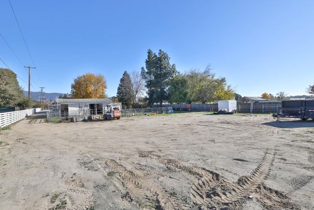 12155 Columbet Avenue, San Martin, CA 95046