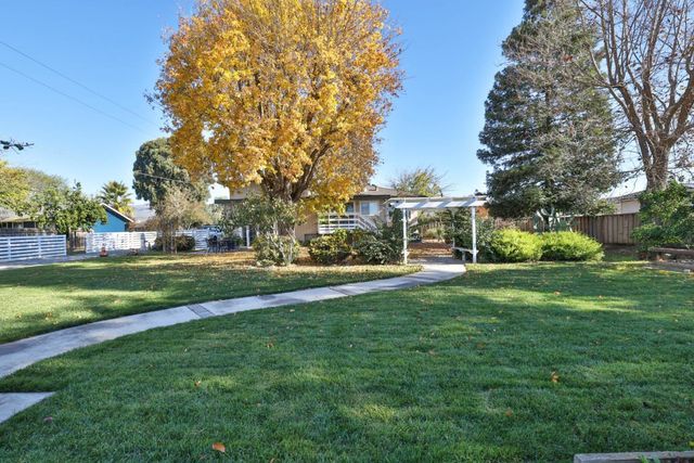 12155 Columbet Avenue, San Martin, CA 95046