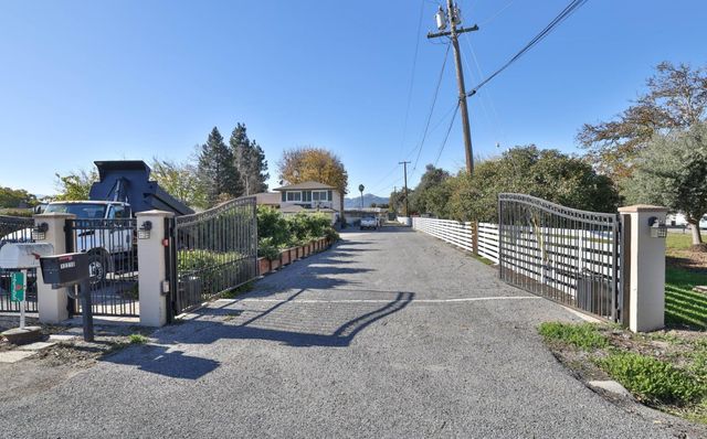 12155 Columbet Avenue, San Martin, CA 95046