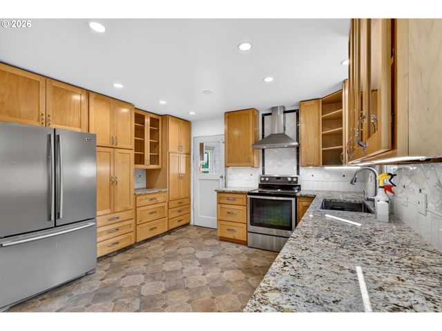 49009 Se BATY Rd, Sandy, OR 97055