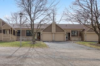 6527 Brook Trail 18, Lansing, MI 48917