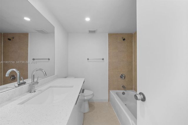 4222 Inverrary Boulevard 4211, Lauderhill, FL 33319
