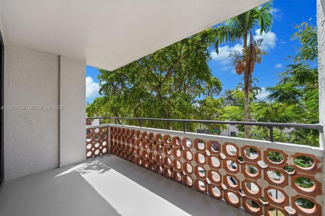4222 Inverrary Boulevard 4211, Lauderhill, FL 33319