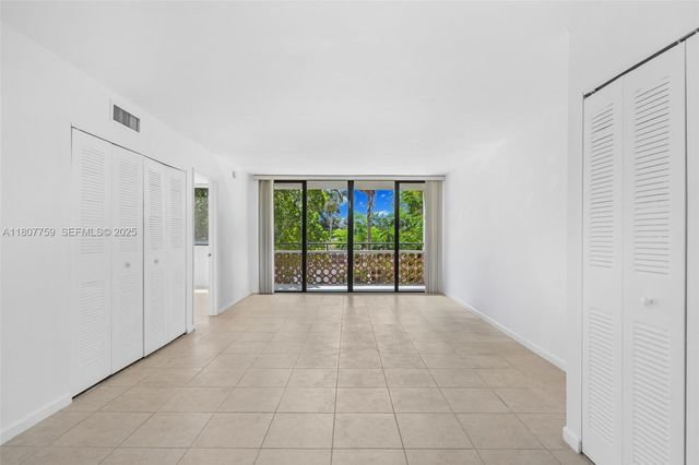 4222 Inverrary Boulevard 4211, Lauderhill, FL 33319