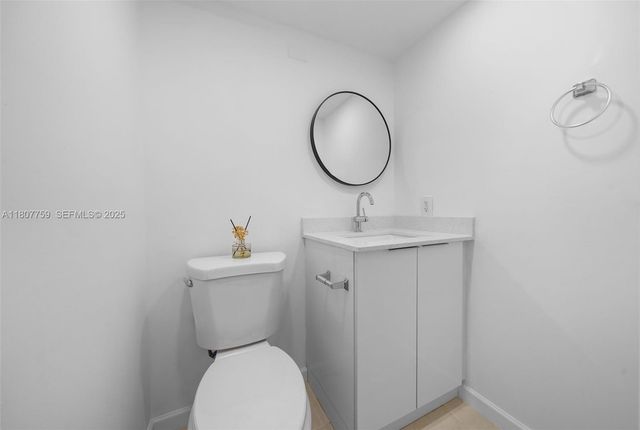 4222 Inverrary Boulevard 4211, Lauderhill, FL 33319