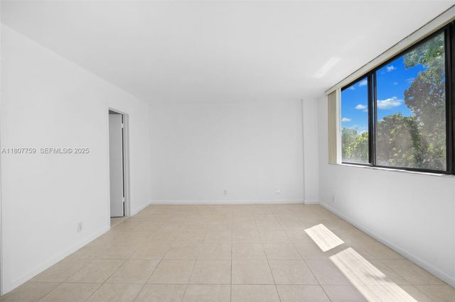 4222 Inverrary Boulevard 4211, Lauderhill, FL 33319