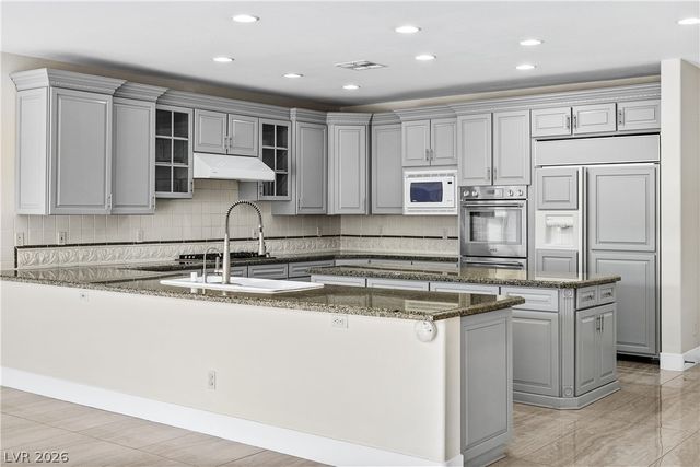 3010 Hammerwood Drive, Las Vegas, NV 89135