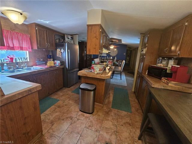185 Bells Lane, Ronda, NC 28670