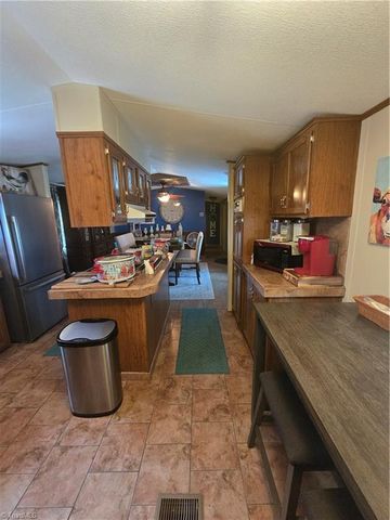 185 Bells Lane, Ronda, NC 28670