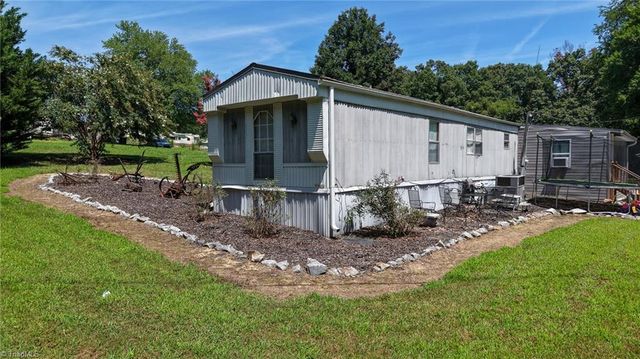 185 Bells Lane, Ronda, NC 28670