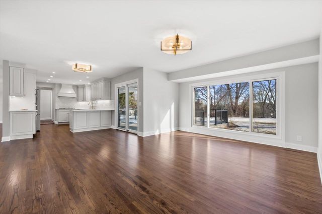 850 Janacek ROAD, Brookfield, WI 53045