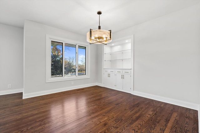 850 Janacek ROAD, Brookfield, WI 53045