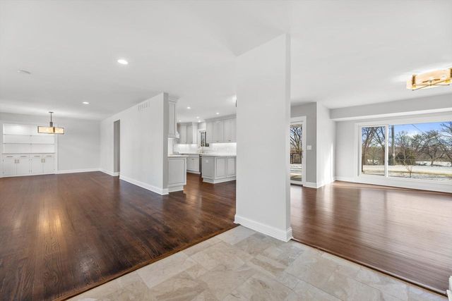 850 Janacek ROAD, Brookfield, WI 53045