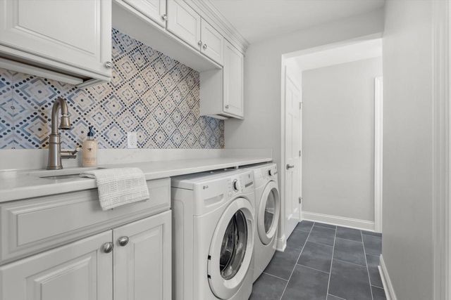 850 Janacek ROAD, Brookfield, WI 53045