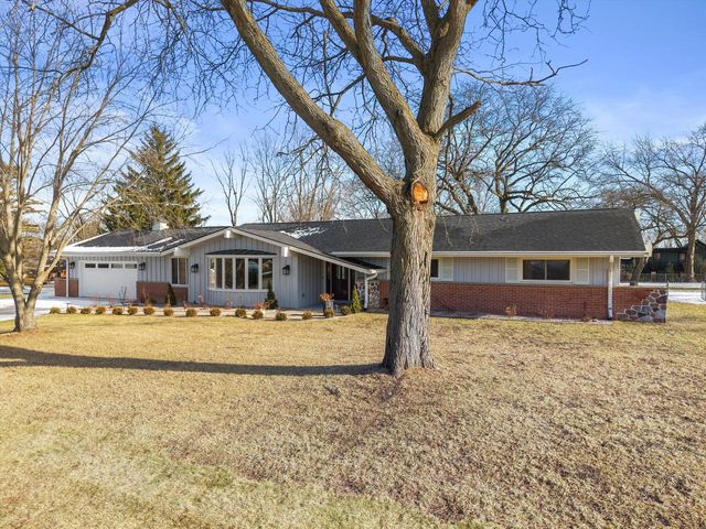 850 Janacek ROAD, Brookfield, WI 53045