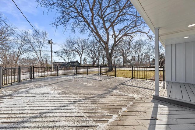 850 Janacek ROAD, Brookfield, WI 53045