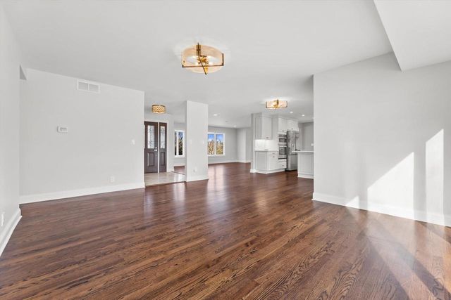 850 Janacek ROAD, Brookfield, WI 53045