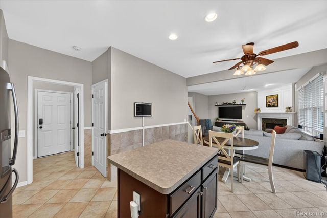 27735 E Mockingbird Drive, Huron Charter Township, MI 48134