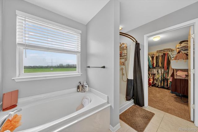27735 E Mockingbird Drive, Huron Charter Township, MI 48134