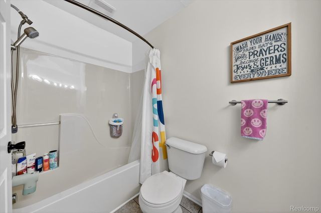 27735 E Mockingbird Drive, Huron Charter Township, MI 48134