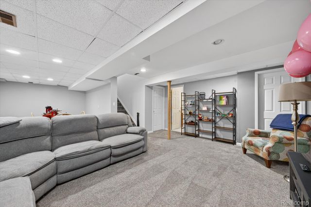 27735 E Mockingbird Drive, Huron Charter Township, MI 48134