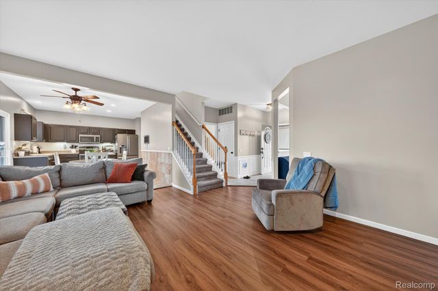 27735 E Mockingbird Drive, Huron Charter Township, MI 48134