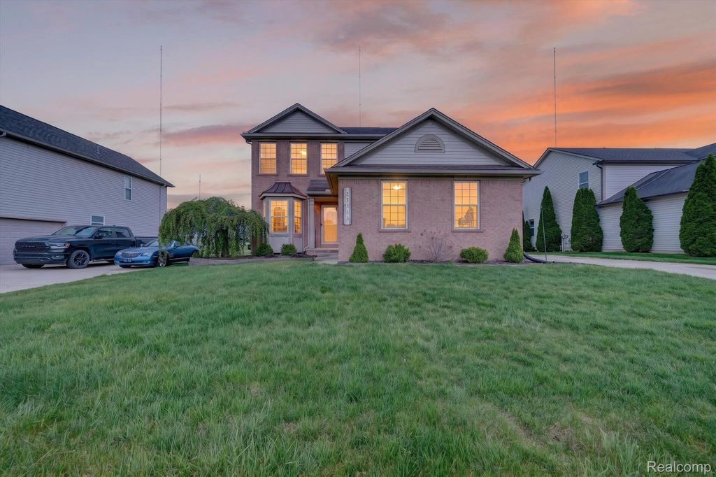 27735 E Mockingbird Drive, Huron Charter Township, MI 48134
