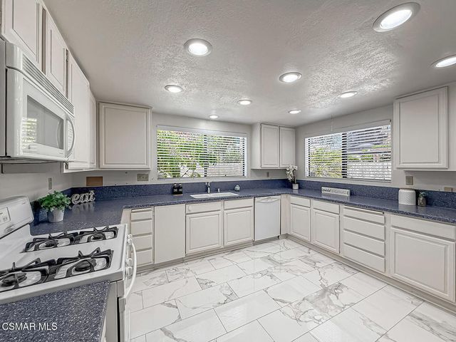 441 Cherry Hills Lane, Thousand Oaks, CA 91320