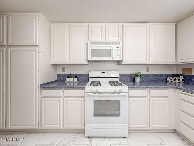 441 Cherry Hills Lane, Thousand Oaks, CA 91320
