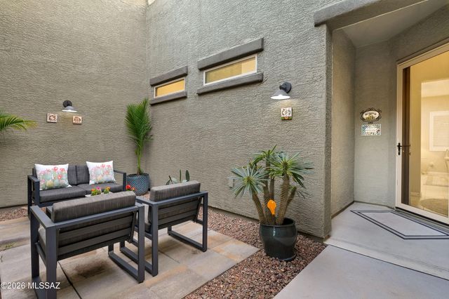 13121 N Humphreys Peak Drive, Oro Valley, AZ 85755