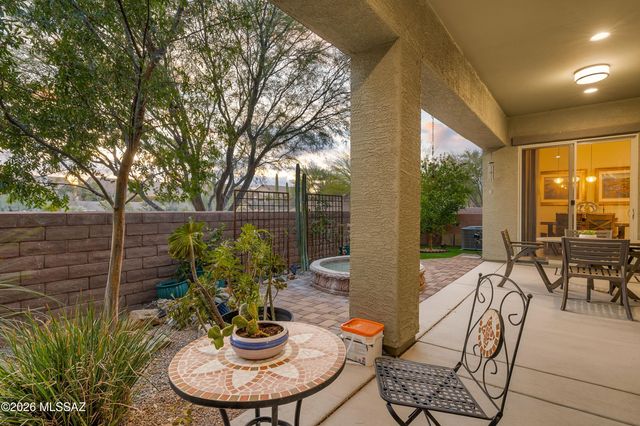 13121 N Humphreys Peak Drive, Oro Valley, AZ 85755