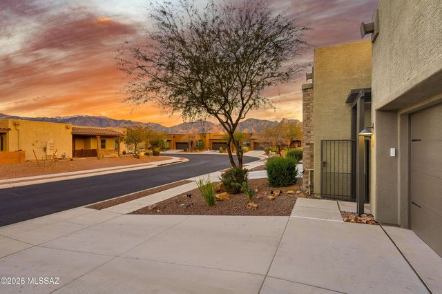 13121 N Humphreys Peak Drive, Oro Valley, AZ 85755