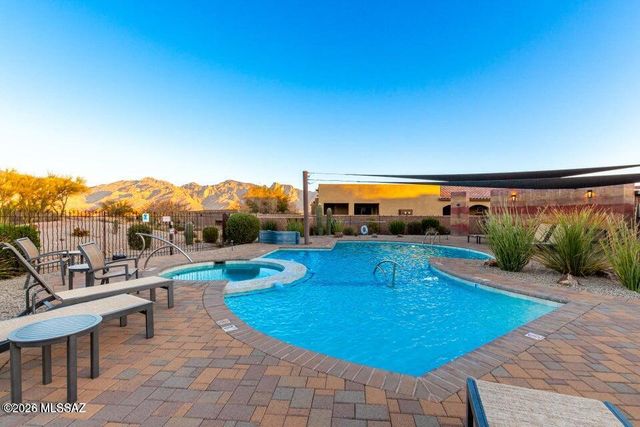 13121 N Humphreys Peak Drive, Oro Valley, AZ 85755