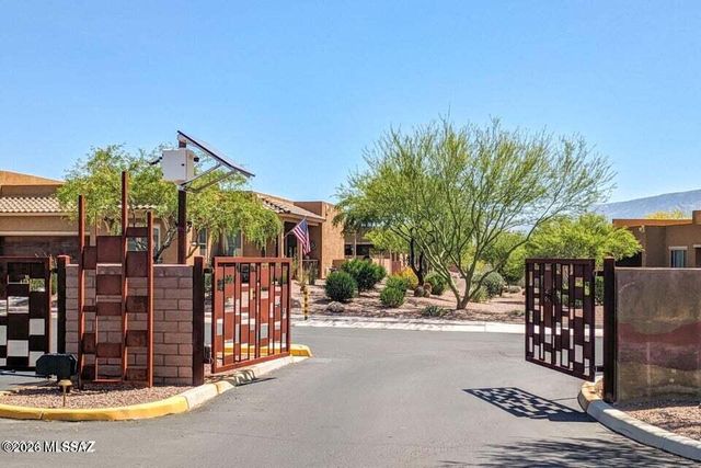 13121 N Humphreys Peak Drive, Oro Valley, AZ 85755