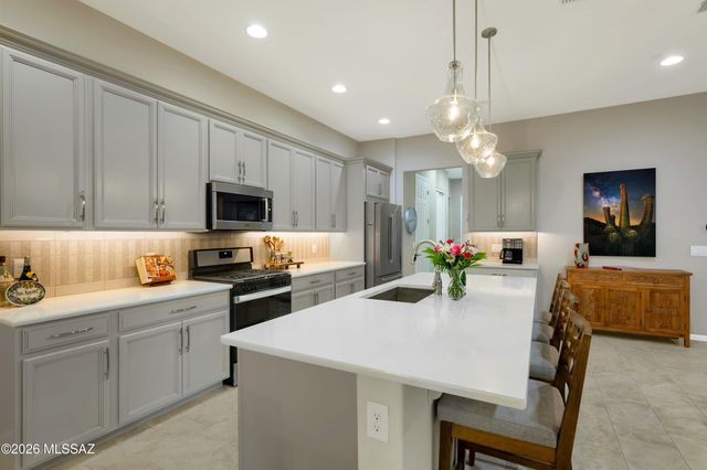 13121 N Humphreys Peak Drive, Oro Valley, AZ 85755