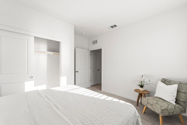 1501 Mcintyre St, Galt, CA 95632