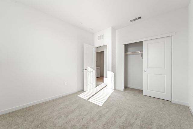 1501 Mcintyre St, Galt, CA 95632