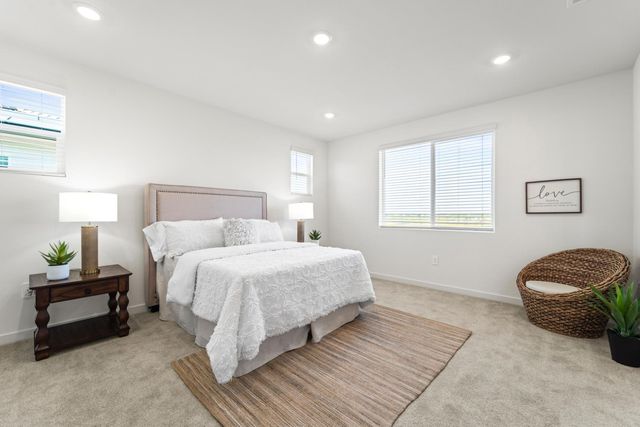 1501 Mcintyre St, Galt, CA 95632