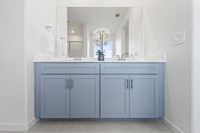 1501 Mcintyre St, Galt, CA 95632