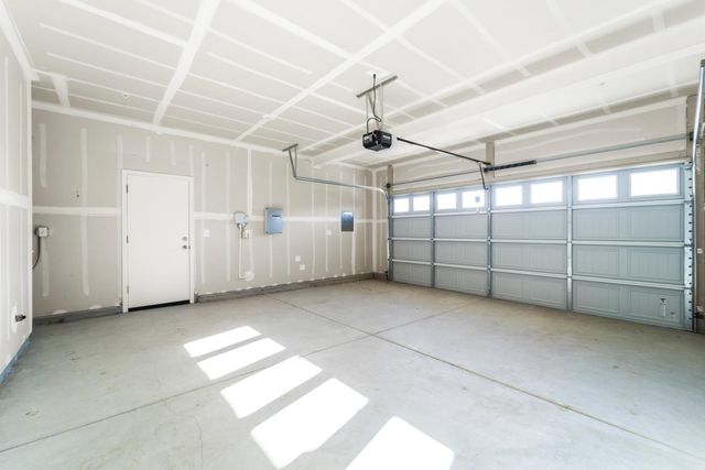 1501 Mcintyre St, Galt, CA 95632