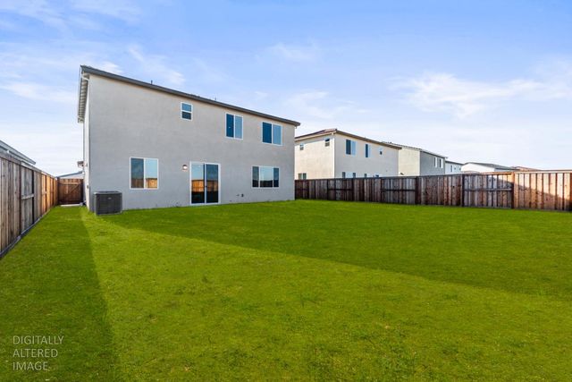 1501 Mcintyre St, Galt, CA 95632