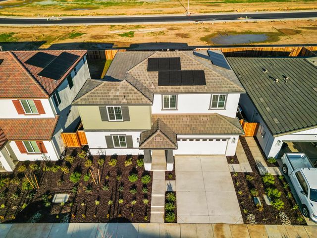 1501 Mcintyre St, Galt, CA 95632