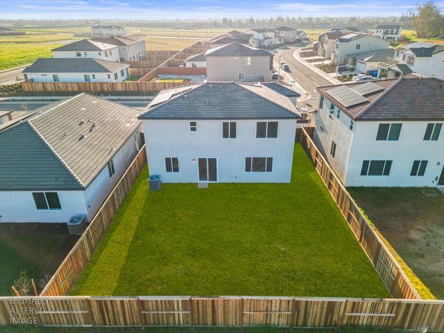 1501 Mcintyre St, Galt, CA 95632