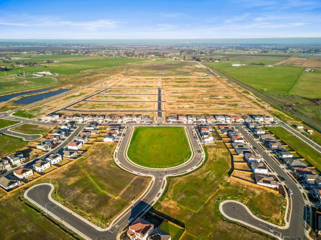 1501 Mcintyre St, Galt, CA 95632