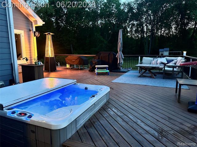 5287 Ridge Trail, Clarkston, MI 48348