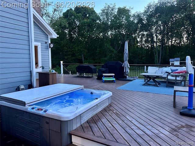 5287 Ridge Trail, Clarkston, MI 48348