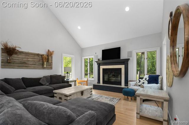 5287 Ridge Trail, Clarkston, MI 48348